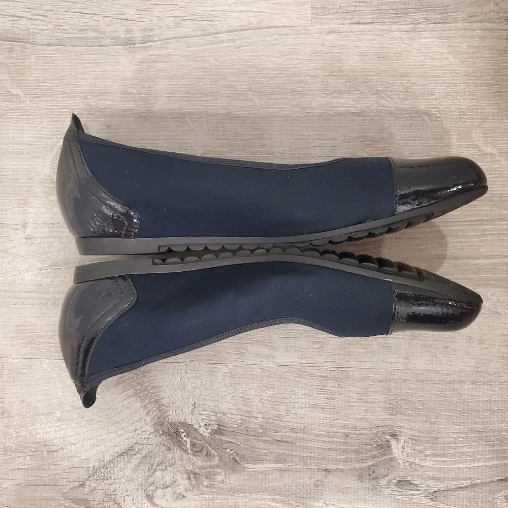 NEW Munro American Henlee Hidden Wedge